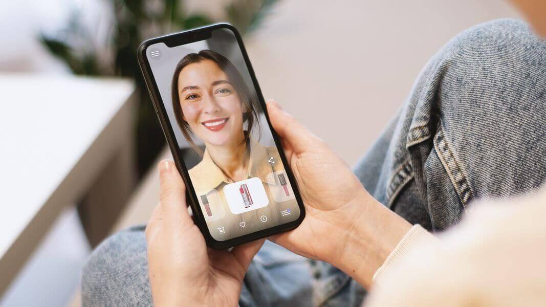 The Power of Personalization: Customizing the Virtual Try On Experience for Cosmetics