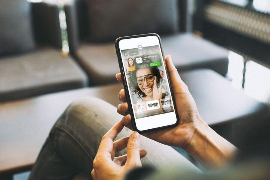 Maximizing Conversions: How Virtual Try On Boosts Sales in Eyewear E-commerce